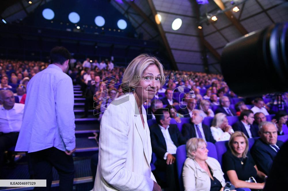 Les Republicains meeting in Paris FA