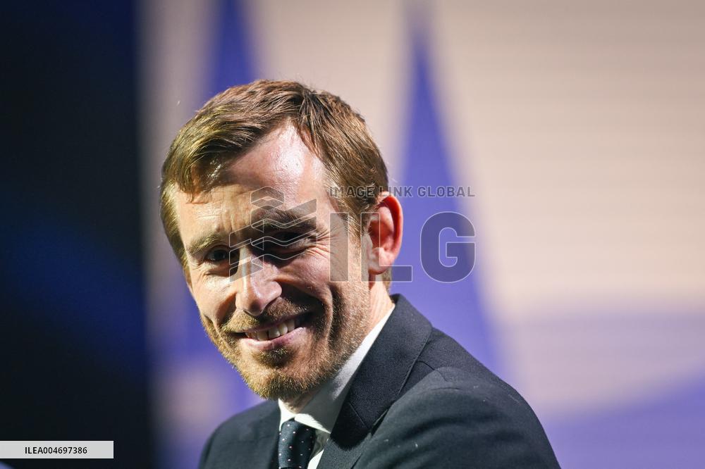 Les Republicains meeting in Paris FA