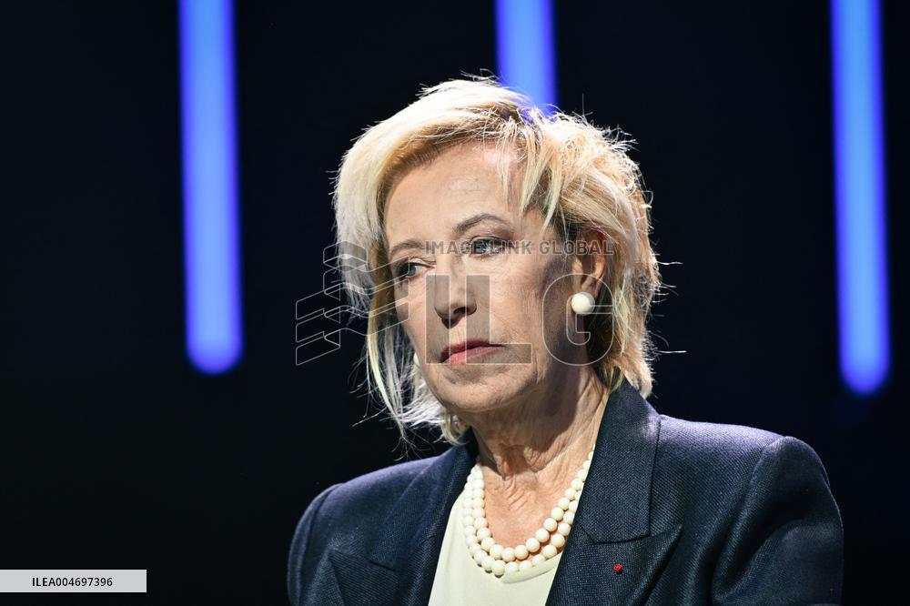 Les Republicains meeting in Paris FA