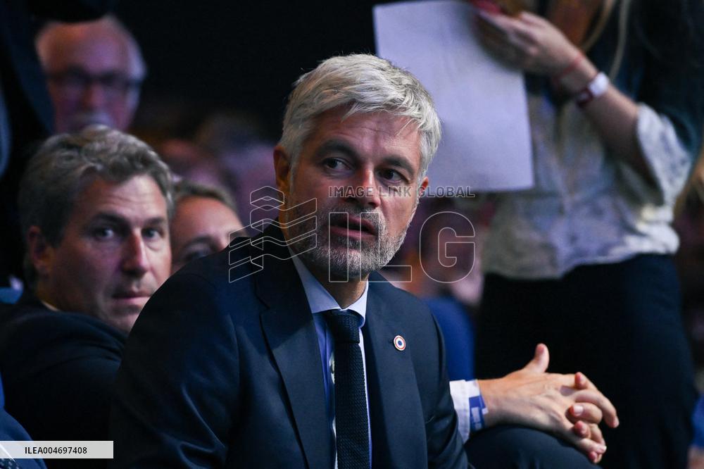 Les Republicains meeting in Paris FA