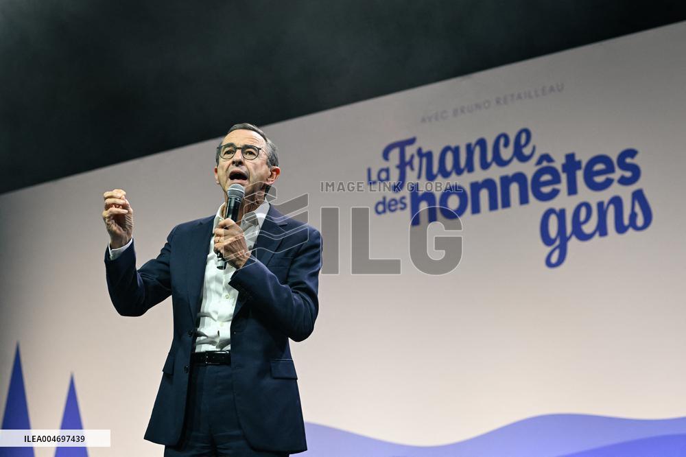 Les Republicains meeting in Paris FA