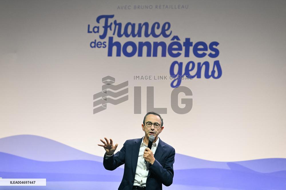 Les Republicains meeting in Paris FA