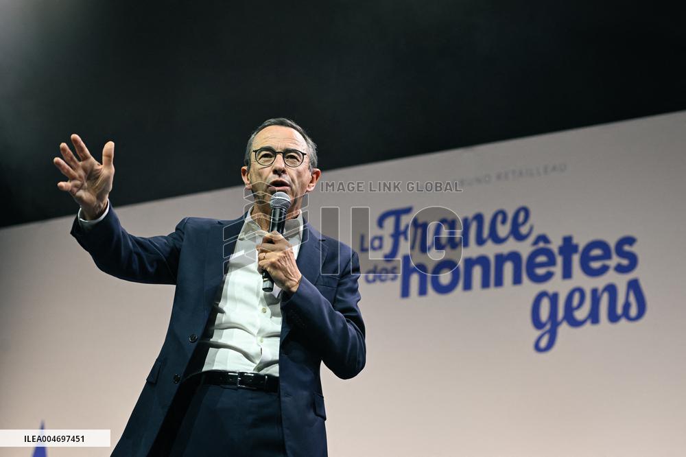 Les Republicains meeting in Paris FA