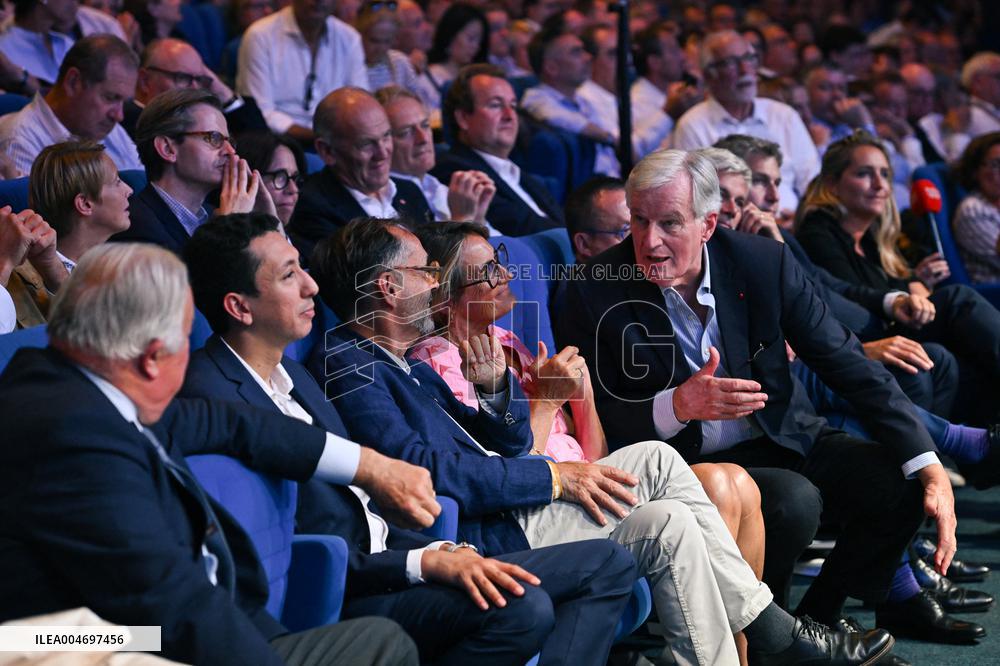 Les Republicains meeting in Paris FA