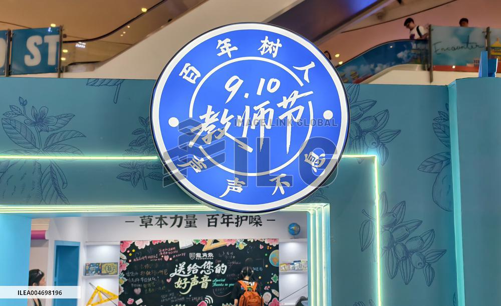 RYUKAKUSAN Celebrate Teacher's Day Event in Shanghai