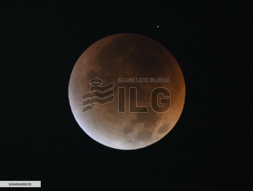 Total lunar eclipse