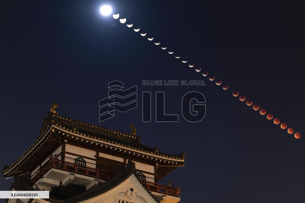 Total lunar eclipse