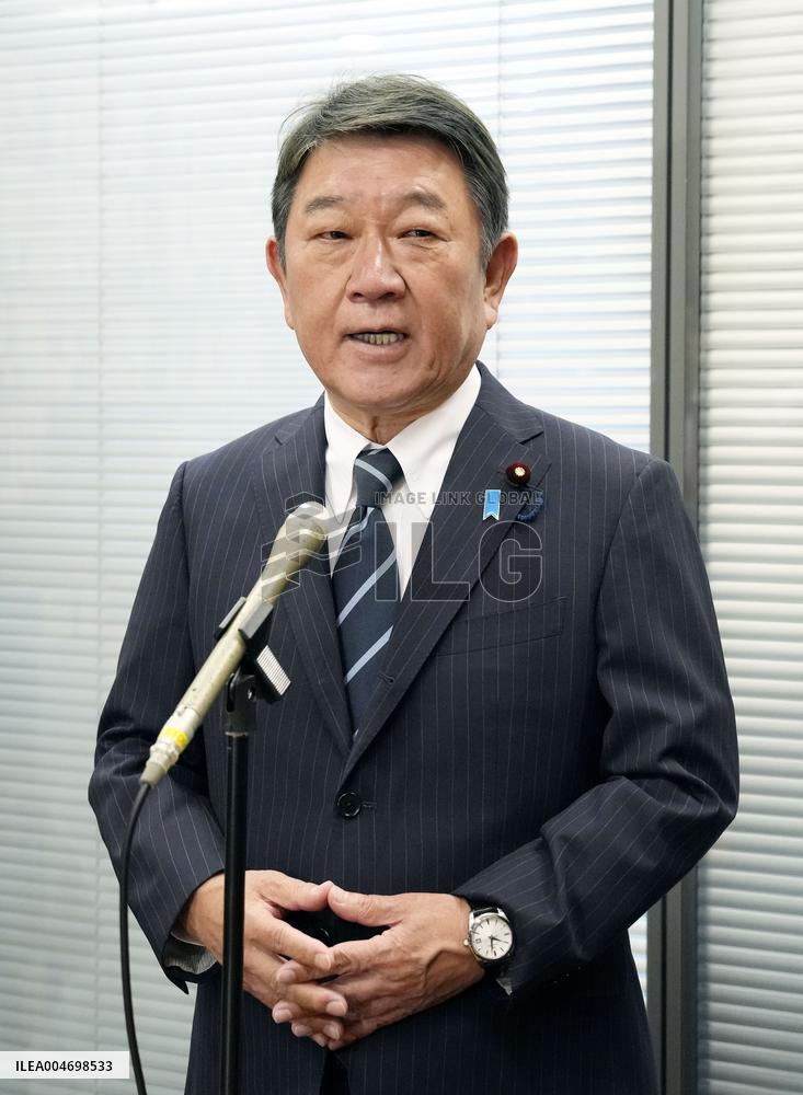 Motegi to run in LDP leadership race