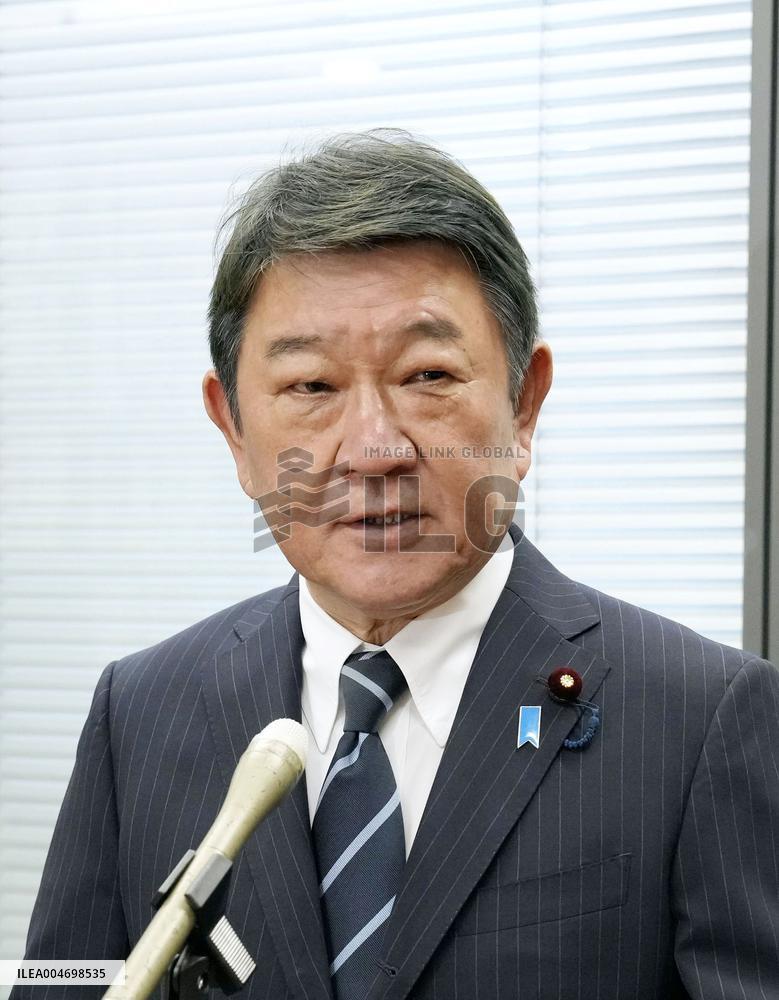 Motegi to run in LDP leadership race
