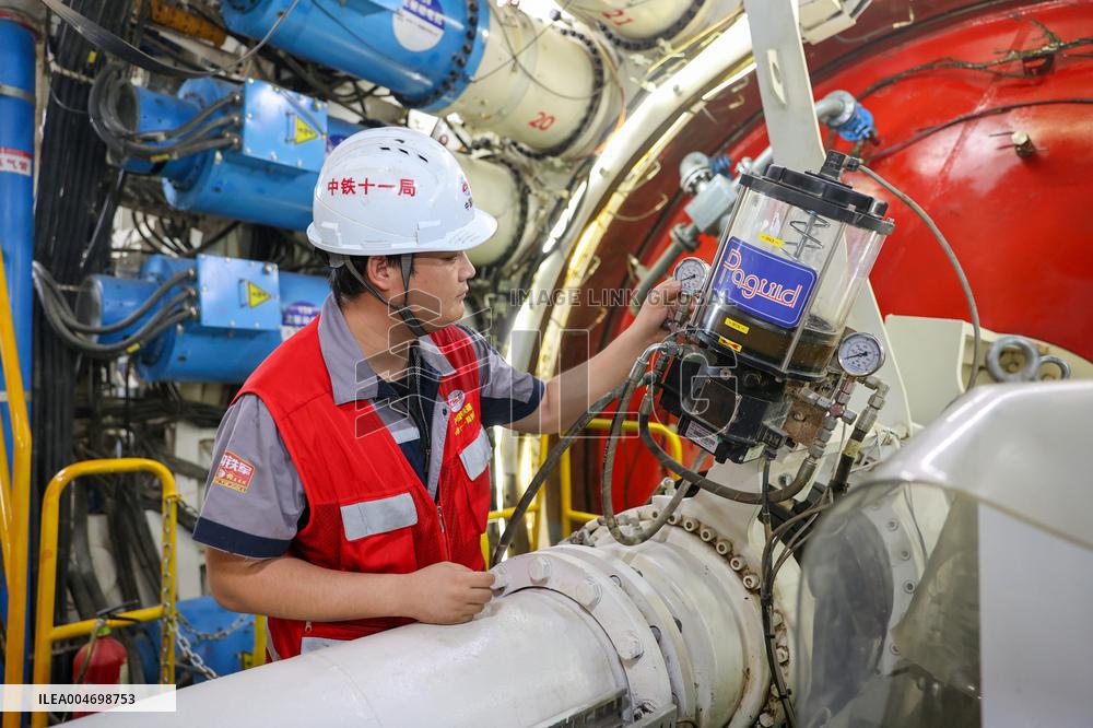 Ningbo-Zhoushan Railway Jintang Subsea Tunnel Construction