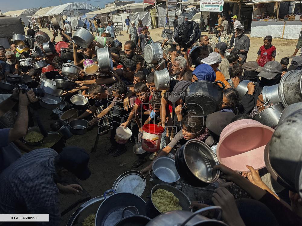 Humanitarian Conditions Worsen in Gaza