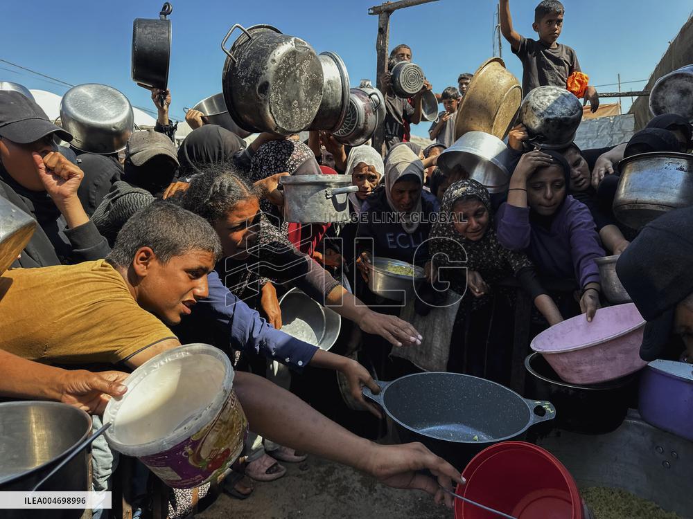 Humanitarian Conditions Worsen in Gaza