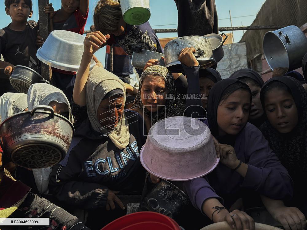 Humanitarian Conditions Worsen in Gaza