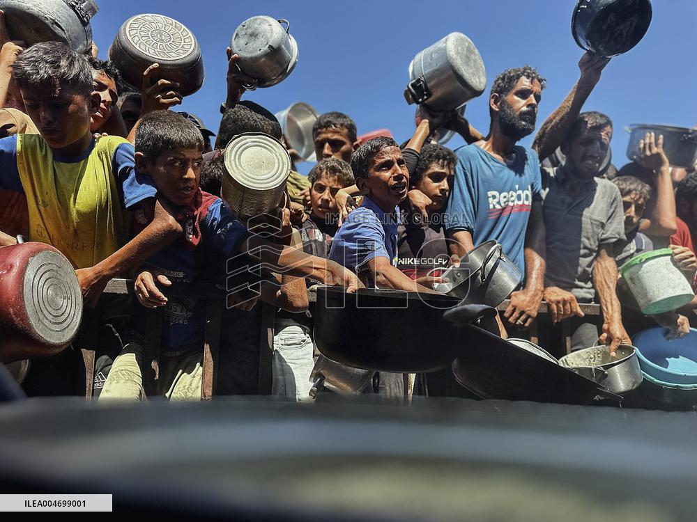 Humanitarian Conditions Worsen in Gaza