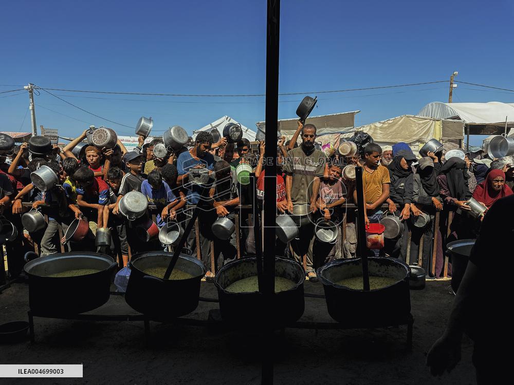 Humanitarian Conditions Worsen in Gaza