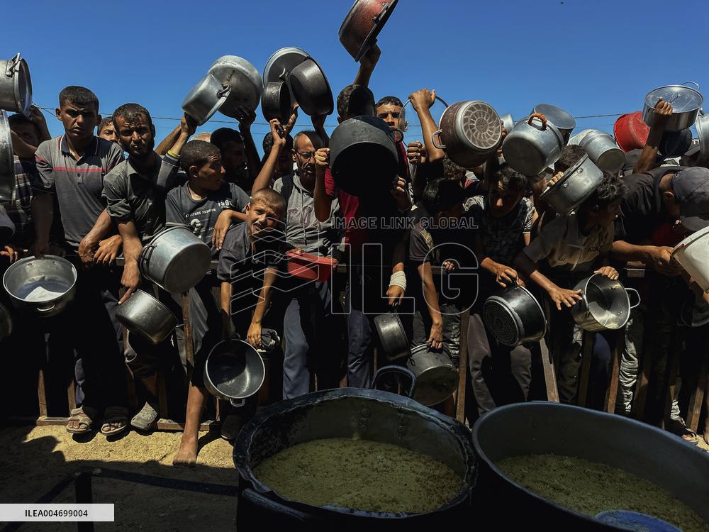 Humanitarian Conditions Worsen in Gaza