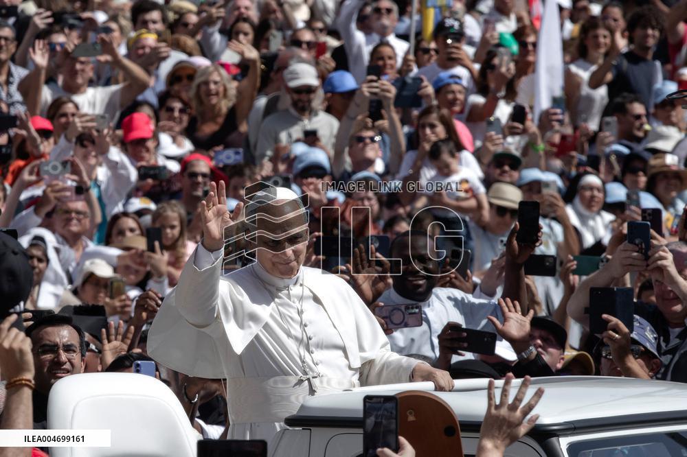 Pope Leo XIV Leads Canonization Of Two Young Italian Saints - Vatican