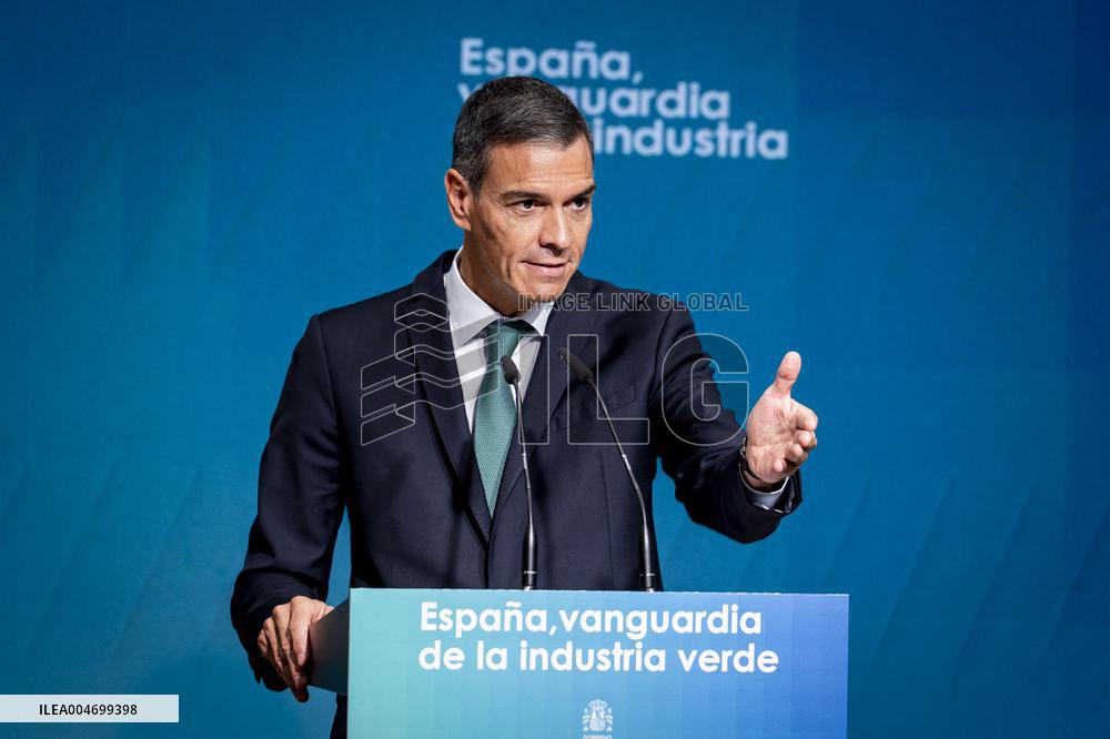 Pedro Sanchez Closes The Event 'Spain, Vanguard Of The Green Industry' - Madrid