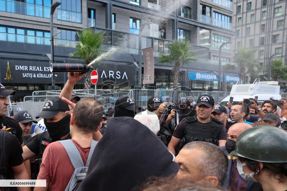 The Main Opposition Party Of Turkey Fights For Its Political Survival - Istanbul