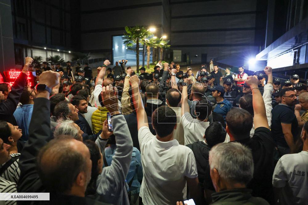 The Main Opposition Party Of Turkey Fights For Its Political Survival - Istanbul