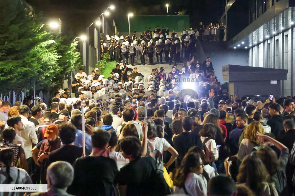 The Main Opposition Party Of Turkey Fights For Its Political Survival - Istanbul