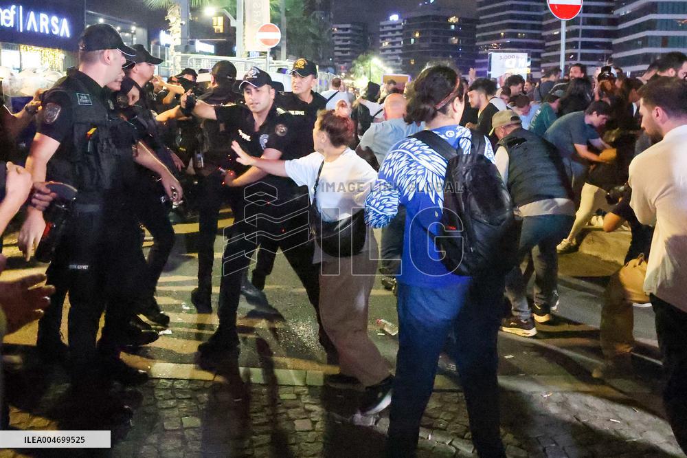 The Main Opposition Party Of Turkey Fights For Its Political Survival - Istanbul