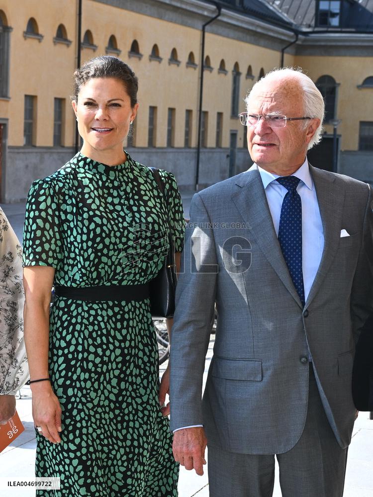 SWEDISH ROYALS AT THE NATIONAL HERITAGE BOARD