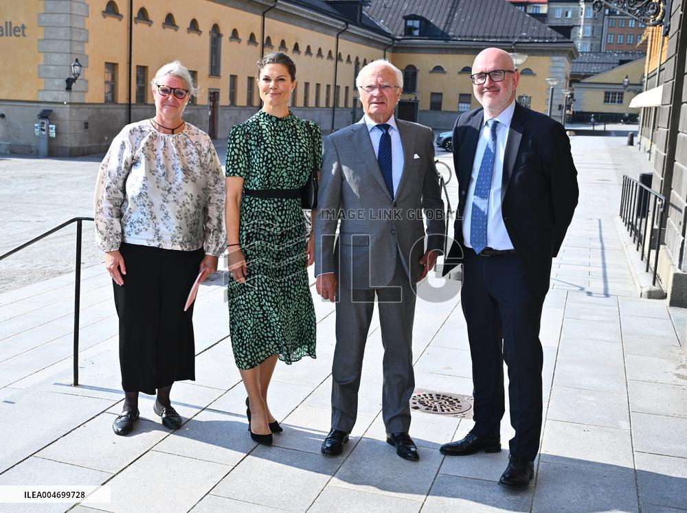 SWEDISH ROYALS AT THE NATIONAL HERITAGE BOARD