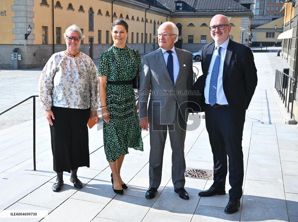 SWEDISH ROYALS AT THE NATIONAL HERITAGE BOARD