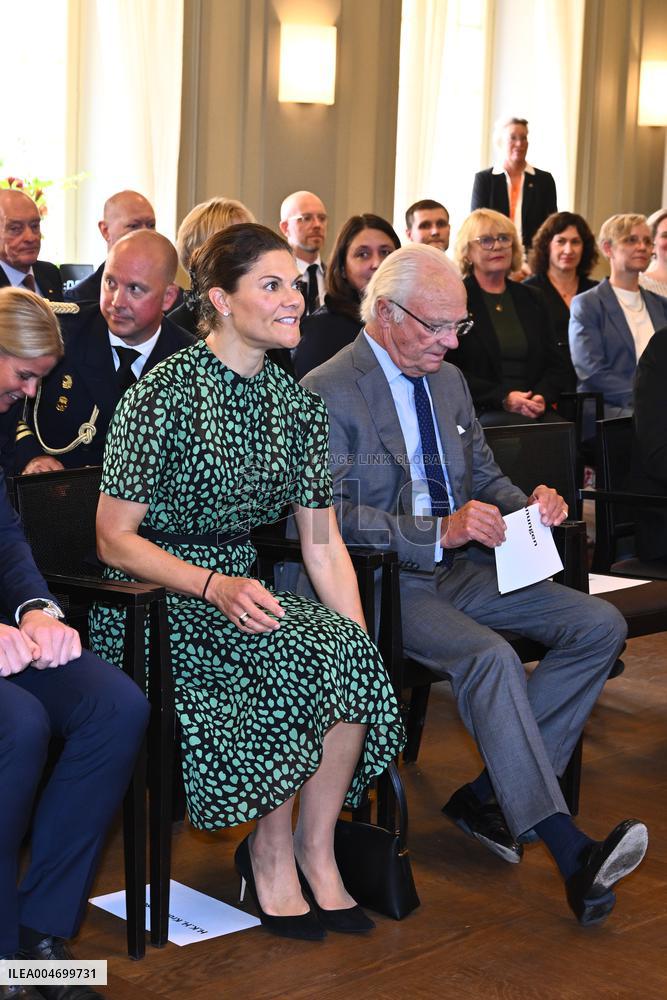 SWEDISH ROYALS AT THE NATIONAL HERITAGE BOARD
