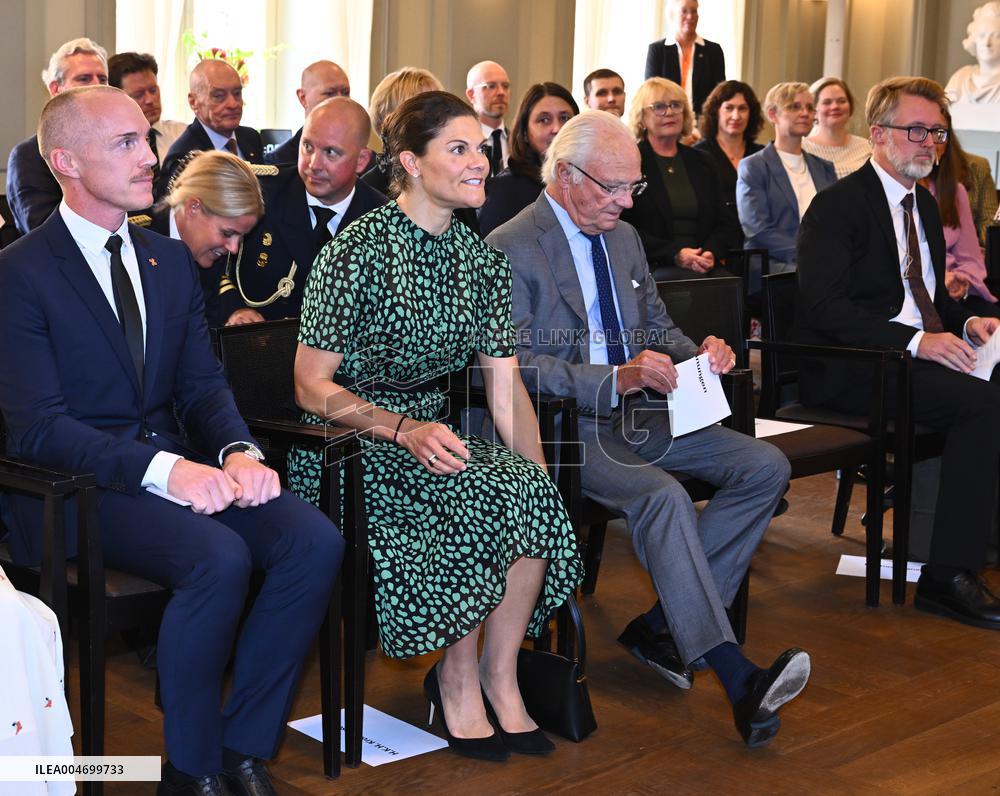 SWEDISH ROYALS AT THE NATIONAL HERITAGE BOARD