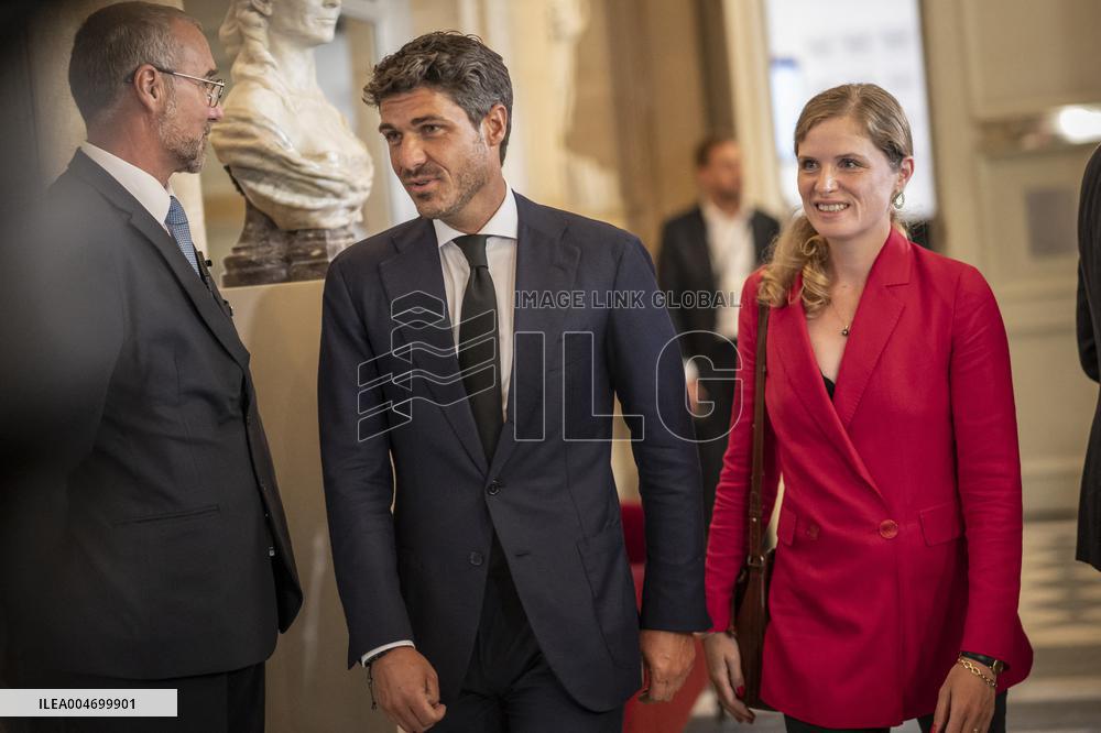 PM Bayrou General Policy Statement - Salle des Quatre Colonnes - Paris