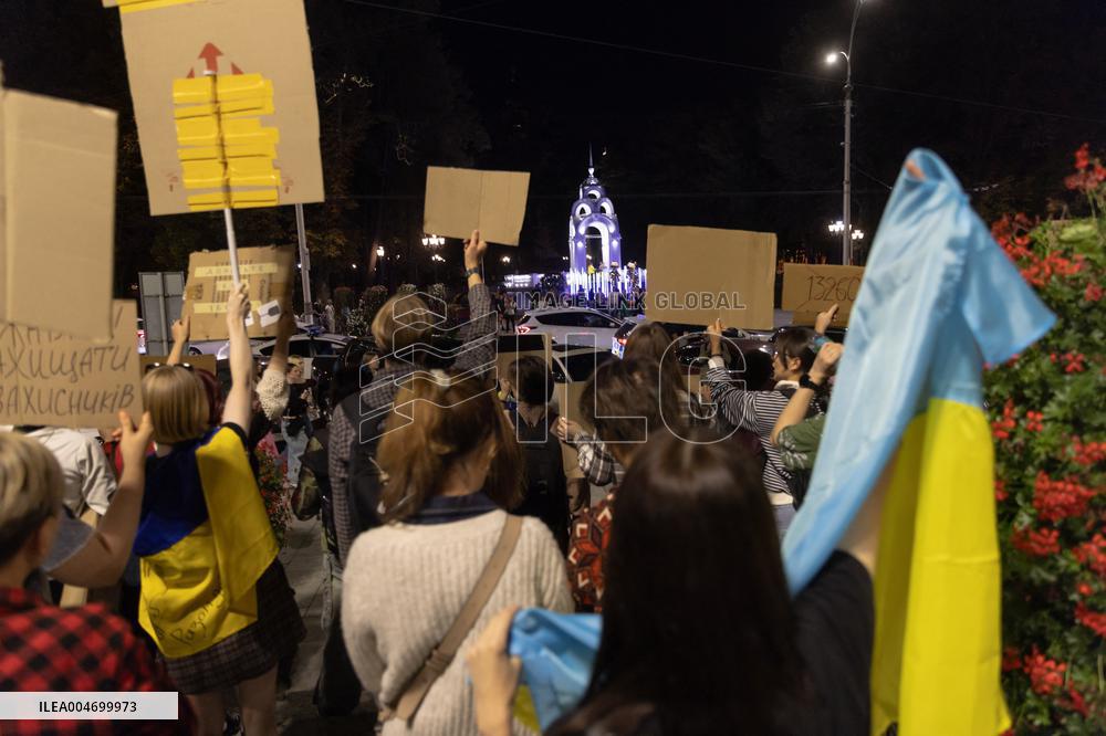 Protest Demands Protection of Ukrainian Soldier's Rights - Kharkiv