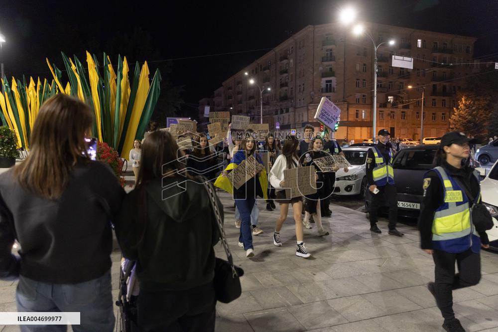Protest Demands Protection of Ukrainian Soldier's Rights - Kharkiv