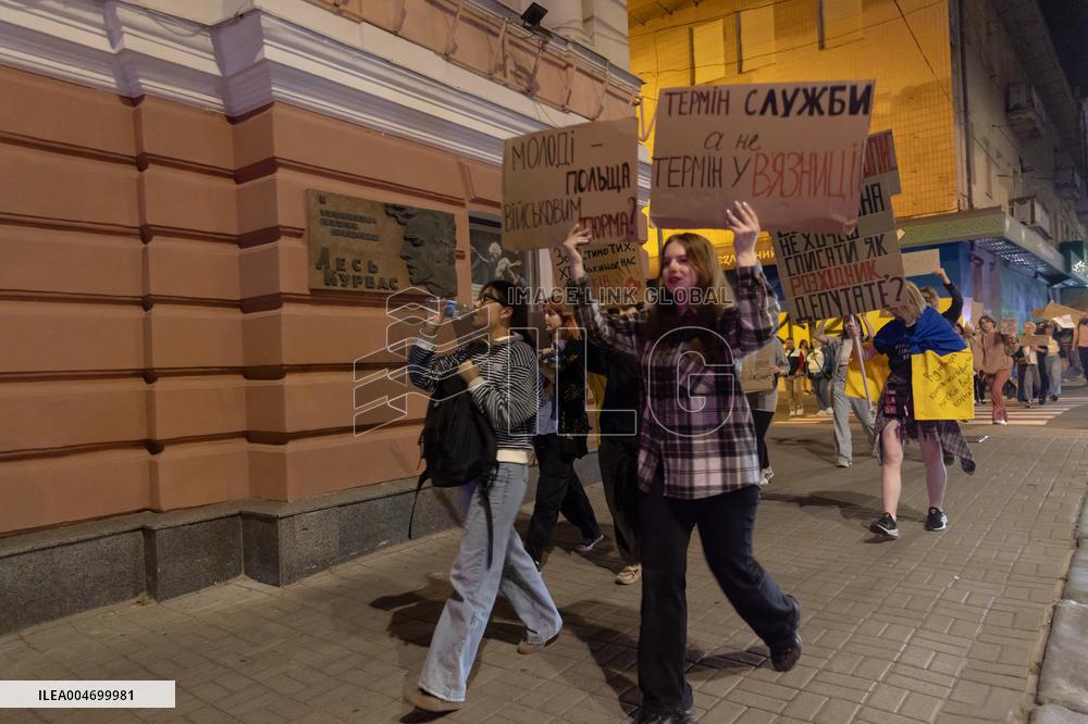Protest Demands Protection of Ukrainian Soldier's Rights - Kharkiv