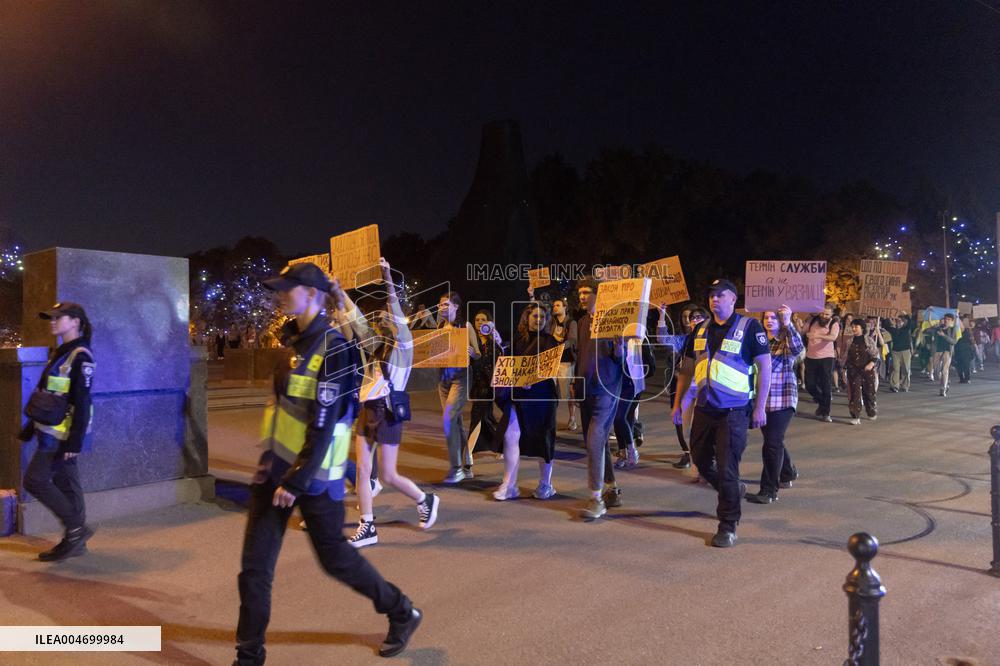 Protest Demands Protection of Ukrainian Soldier's Rights - Kharkiv