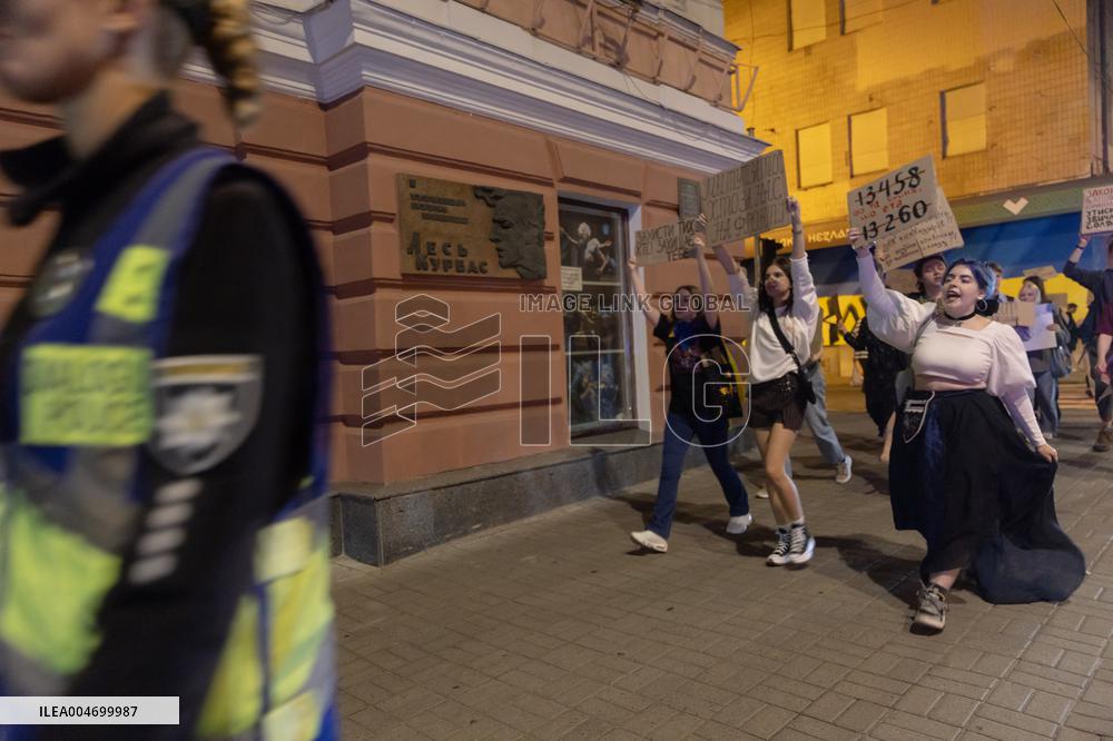 Protest Demands Protection of Ukrainian Soldier's Rights - Kharkiv