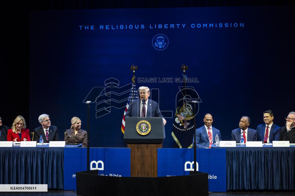 President Trump speaks at the religious liberty commission at DC?s Museum of the Bible