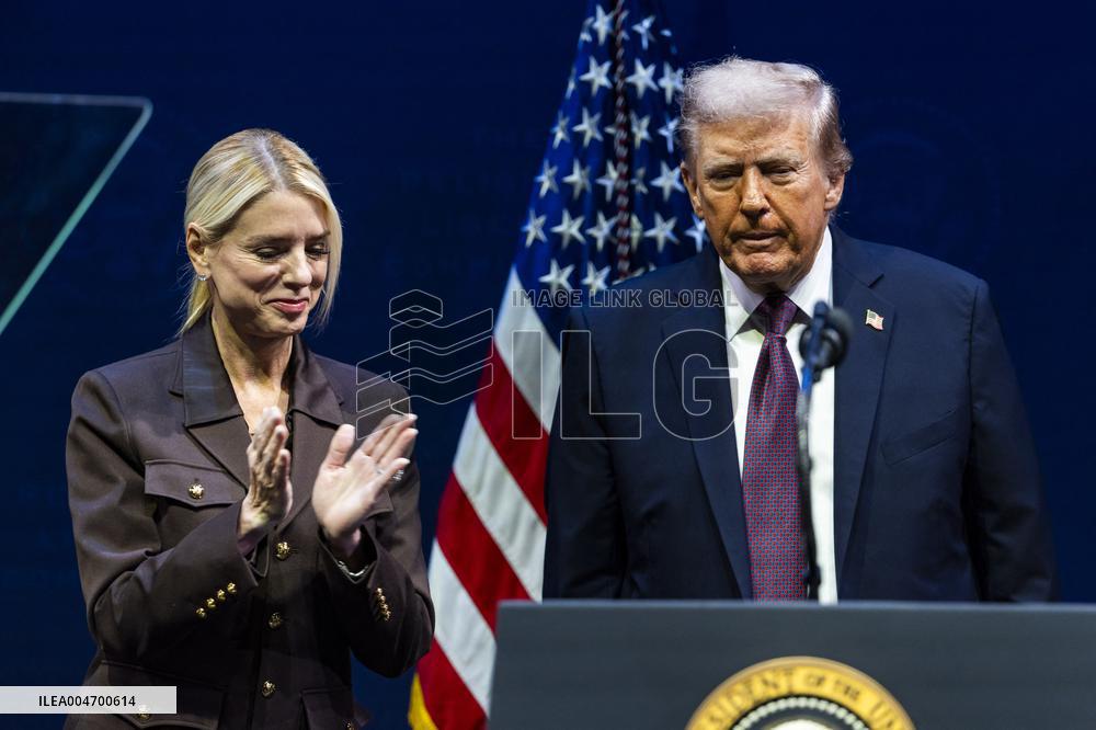 President Trump speaks at the religious liberty commission at DC?s Museum of the Bible