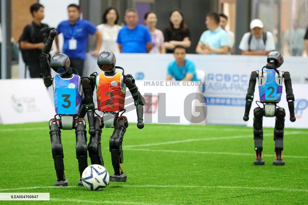 2025 Asia-Pacific Robot World Cup Qingdao International Invitational Football Tournament in Qingdao
