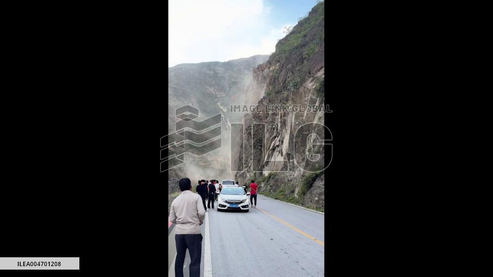 China: Massive Landslide Buries G215 Highway in Yunnan, Leaving Road Impassable