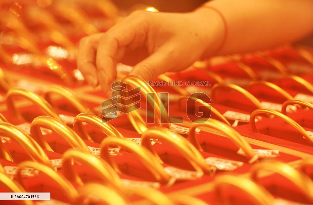 International Gold Prices Hit A Historic High