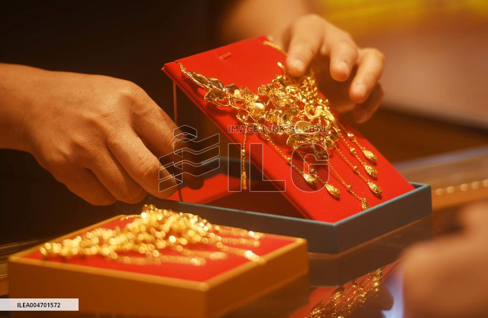 International Gold Prices Hit A Historic High