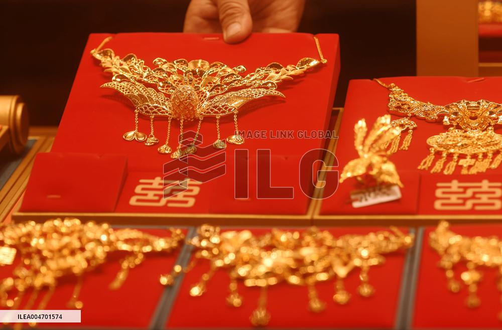 International Gold Prices Hit A Historic High