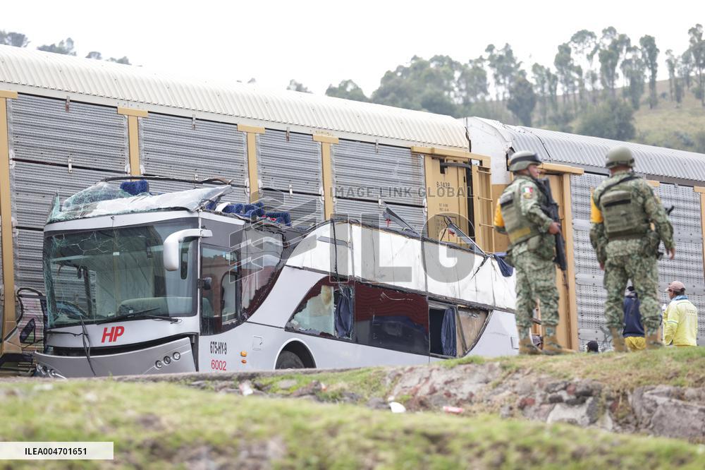 Atlacomulco Train And Bus Crash - Mexico