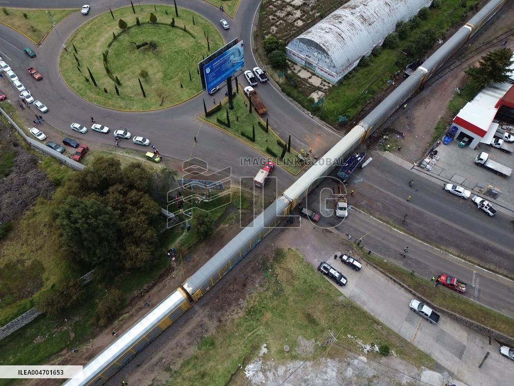 Atlacomulco Train And Bus Crash - Mexico