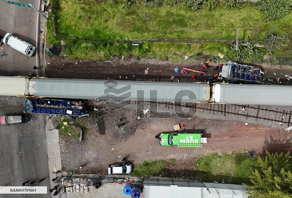 Atlacomulco Train And Bus Crash - Mexico
