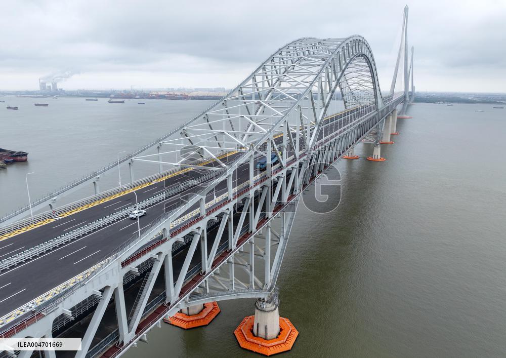 Changtai Yangtze River Bridge Opened To Traffic