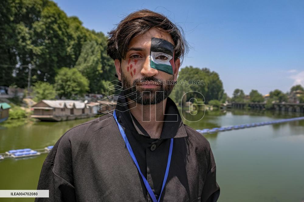 Kashmiri Shiites Mark Muharram Mourning - India