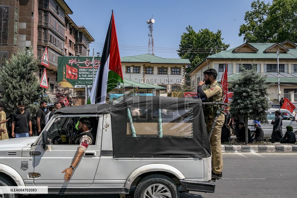 Kashmiri Shiites Mark Muharram Mourning - India
